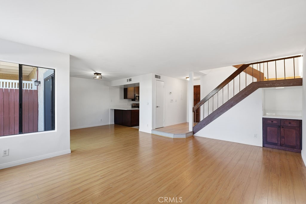 1000 E Windsor Road 9