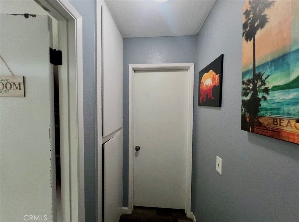 527 W Philadelphia