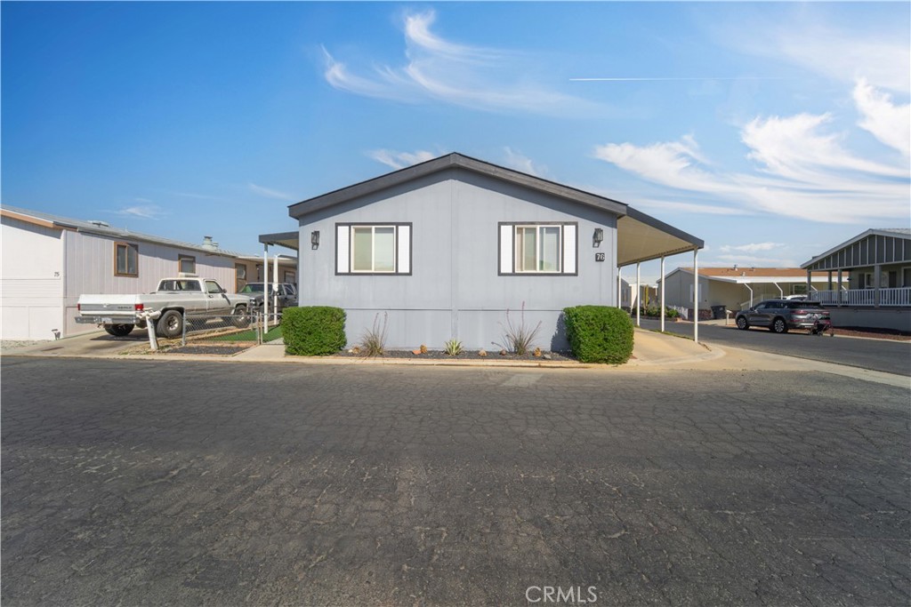 1550 20th Street W 76