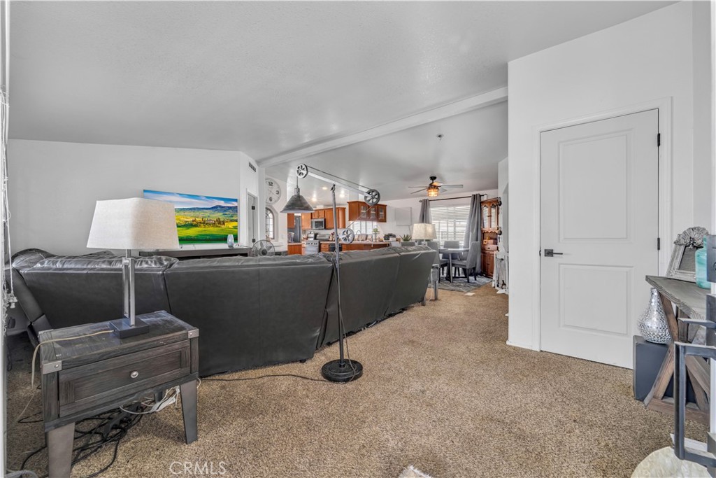 1550 20th Street W 76