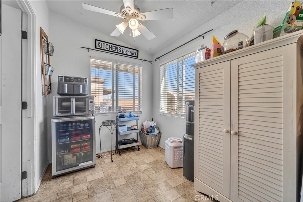 1550 20th Street W 76