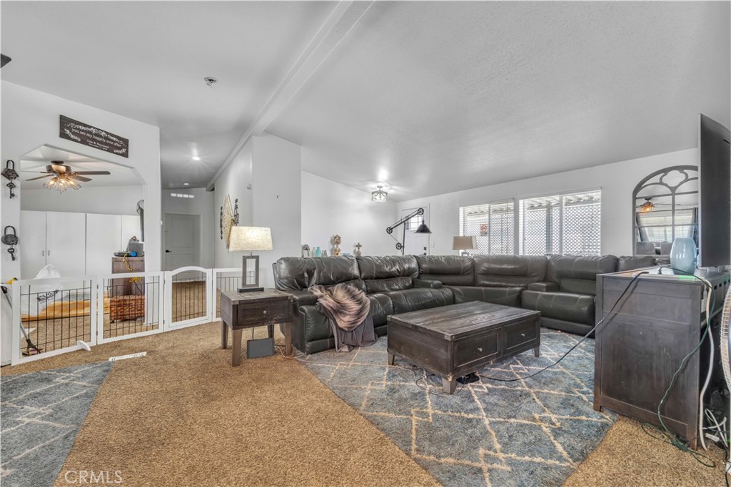 1550 20th Street W 76