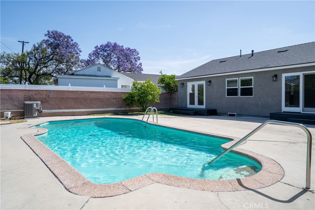 11205 Woolford Street