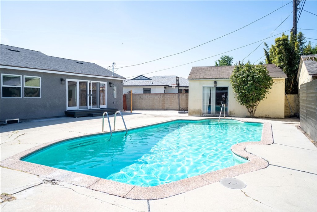 11205 Woolford Street