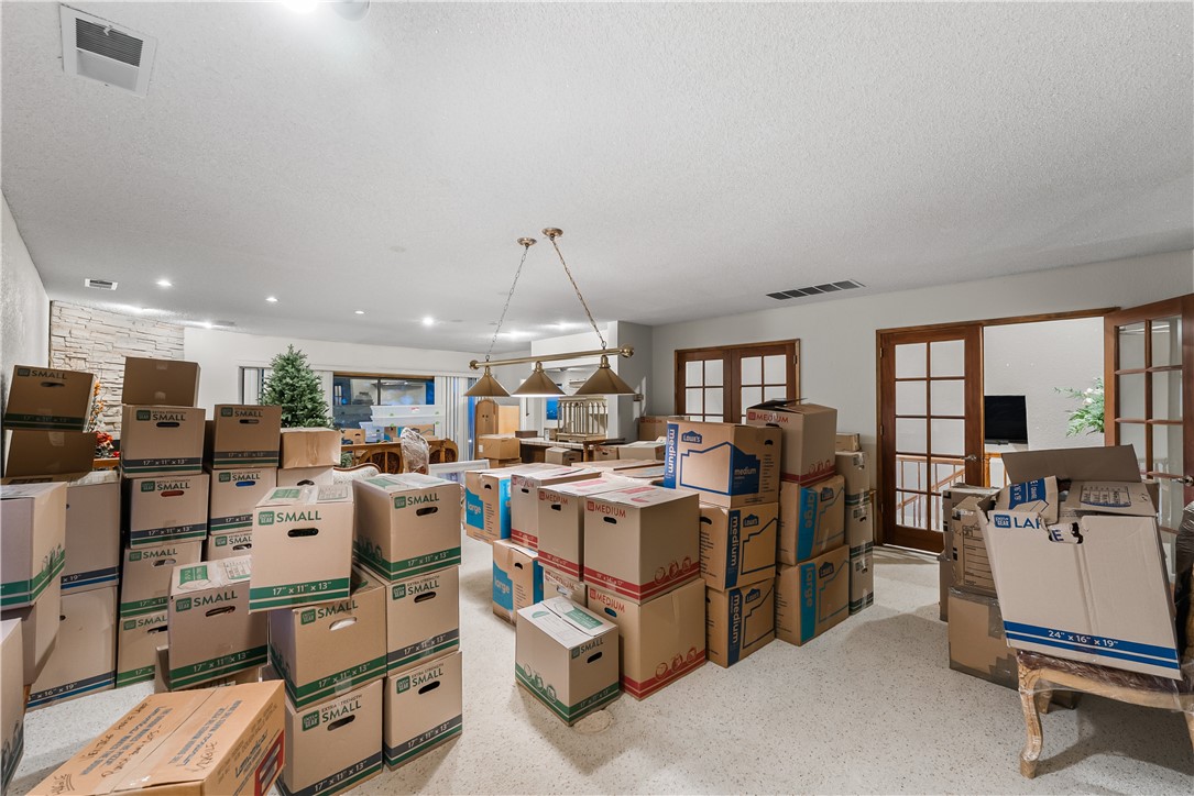 125 Lakeview Drive