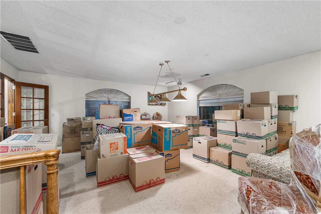 125 Lakeview Drive