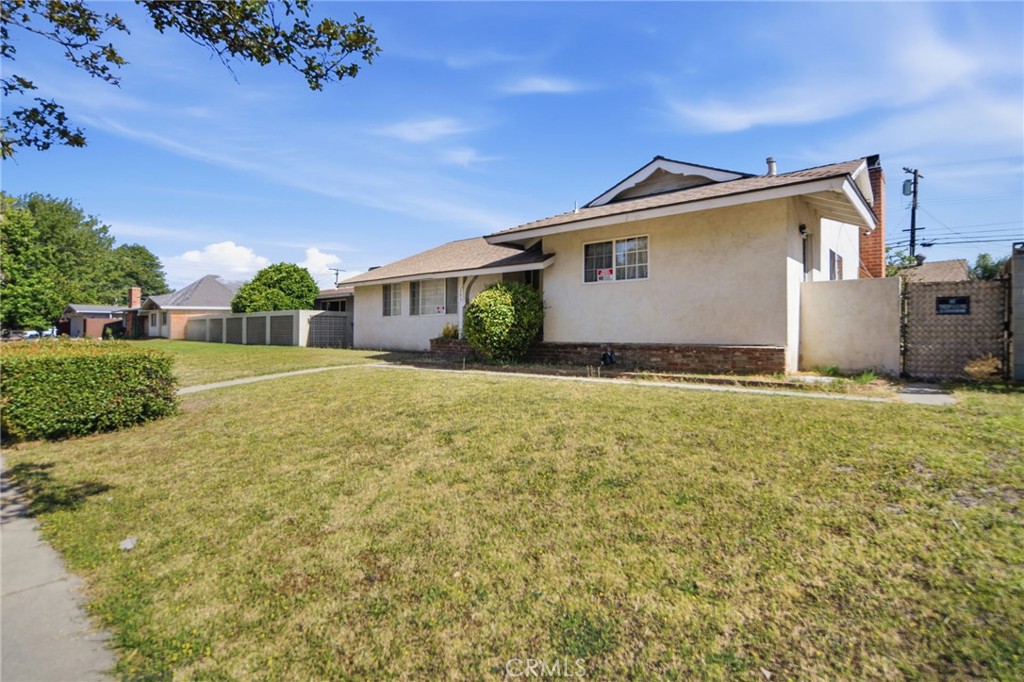 285 E Mckinley