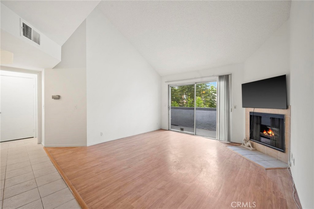 7640 Oso Avenue 316
