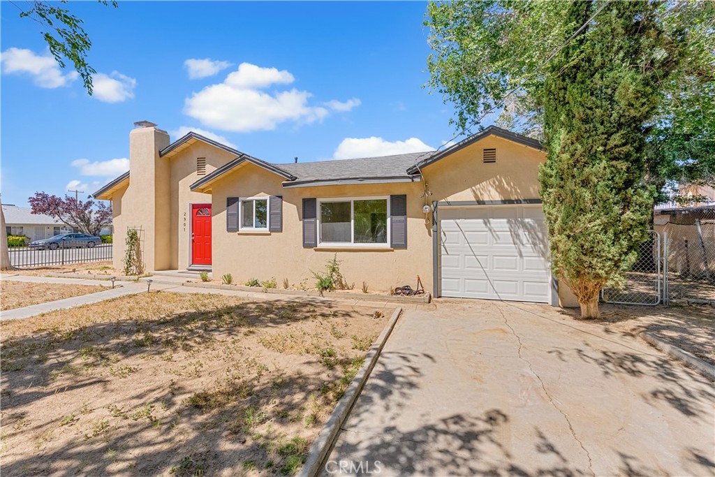 2901 Desert Street