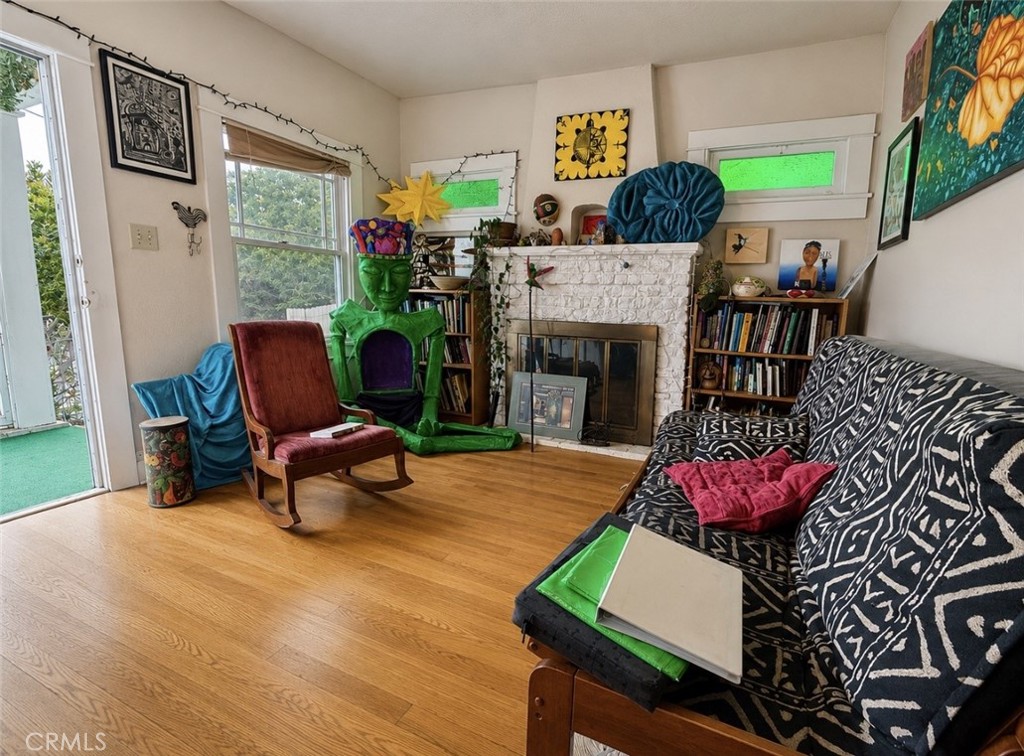 3422 Holyoke