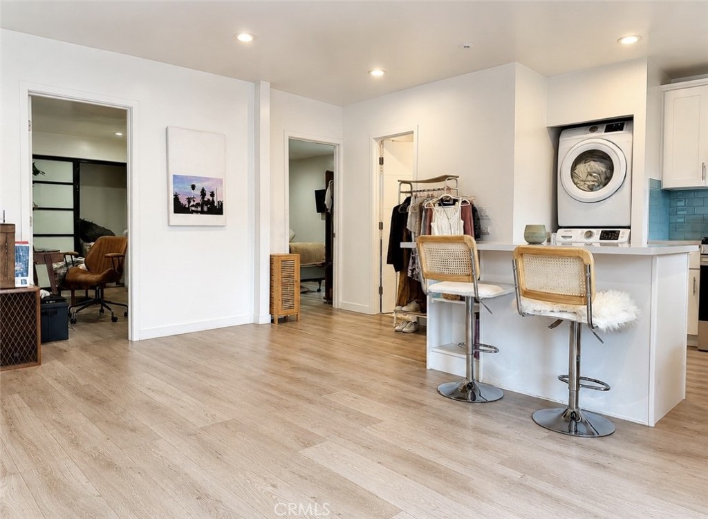 3422 Holyoke