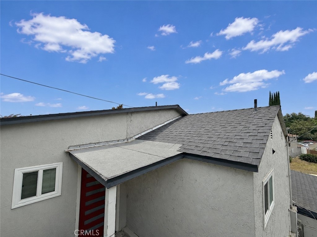 3422 Holyoke