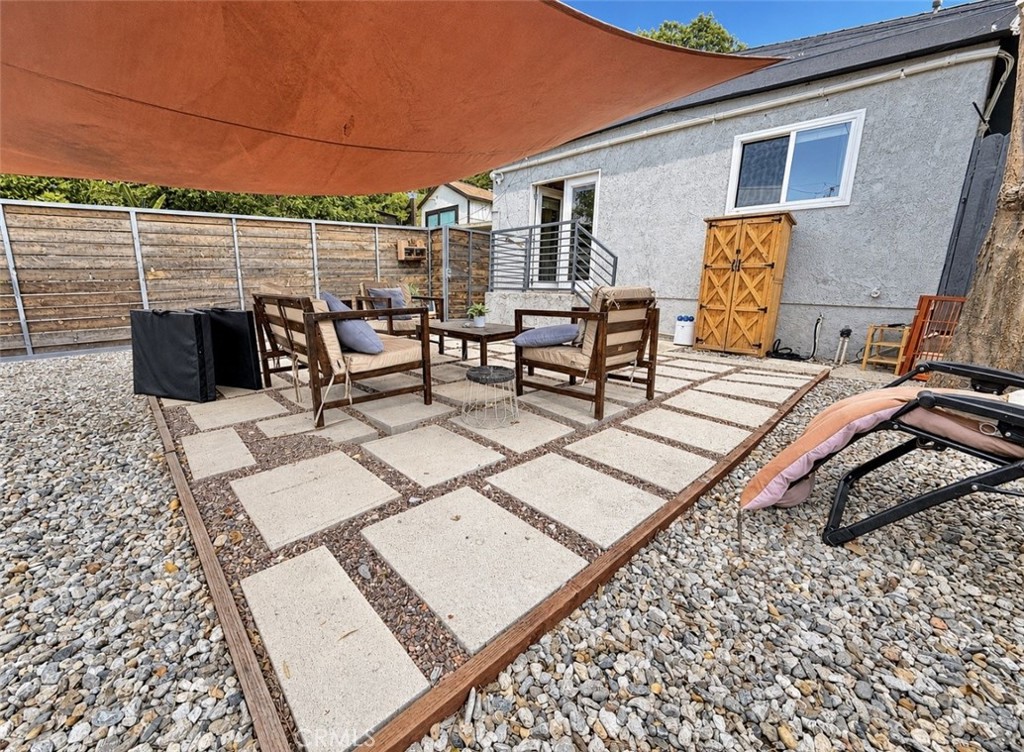 3422 Holyoke