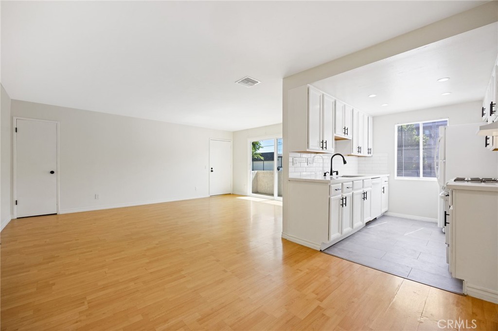5055 Coldwater Canyon Avenue 105