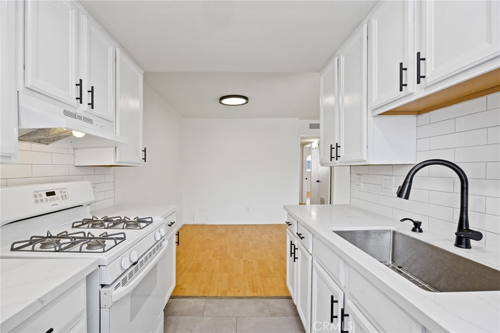 5055 Coldwater Canyon Avenue 105