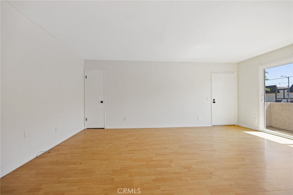 5055 Coldwater Canyon Avenue 105
