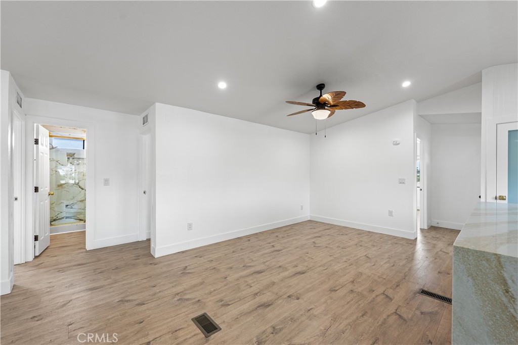 4009 W Avenue K-8