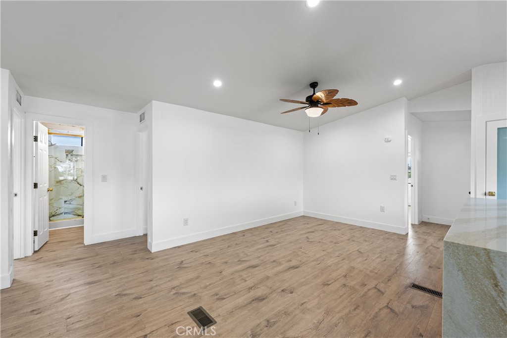 4009 W Avenue K-8