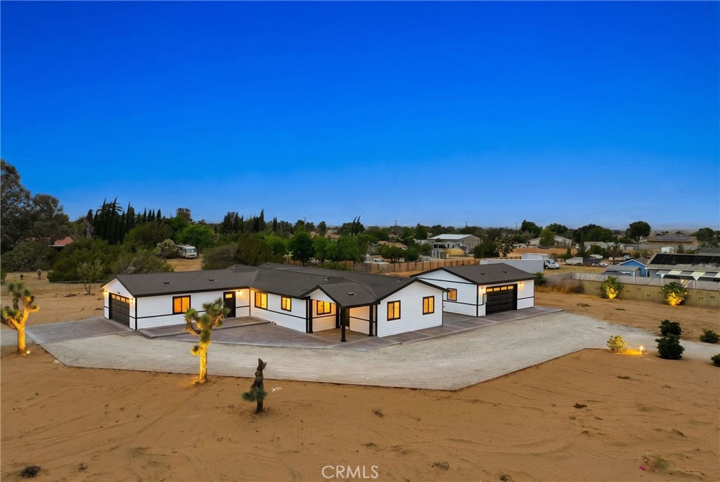 4009 W Avenue K-8