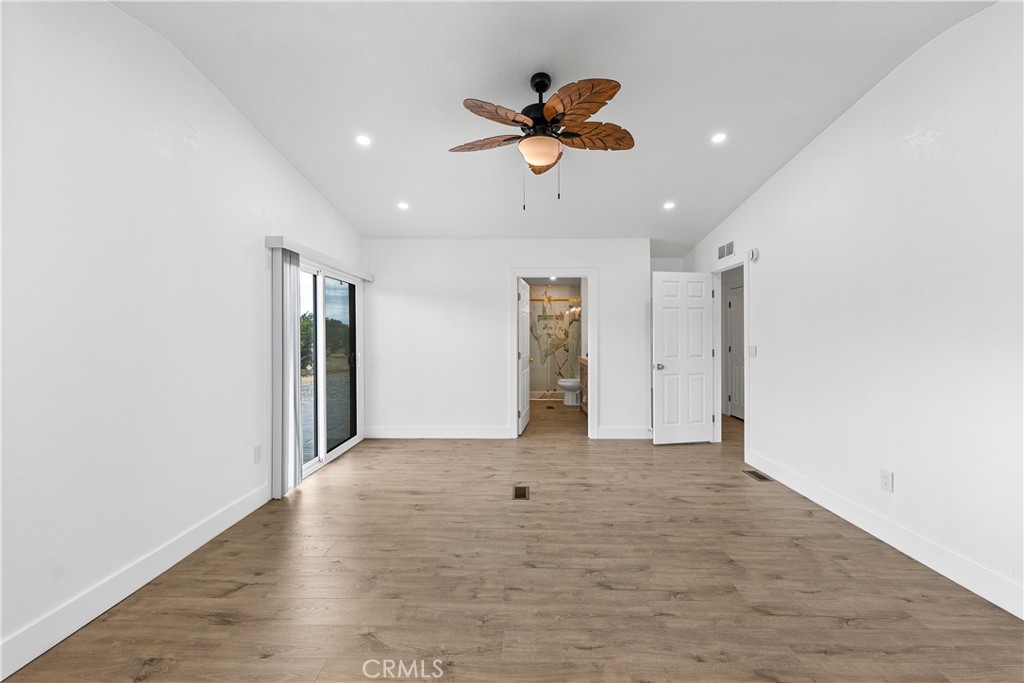 4009 W Avenue K-8