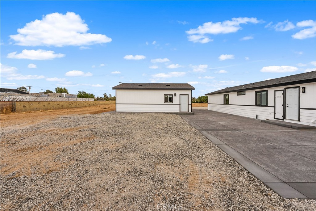 4009 W Avenue K-8