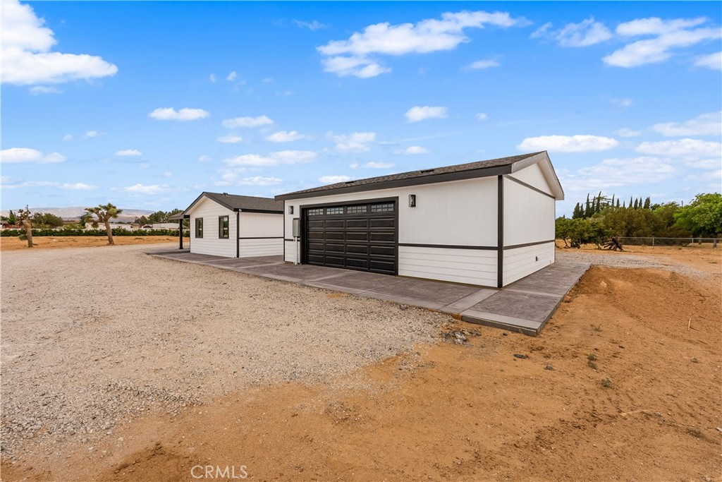 4009 W Avenue K-8