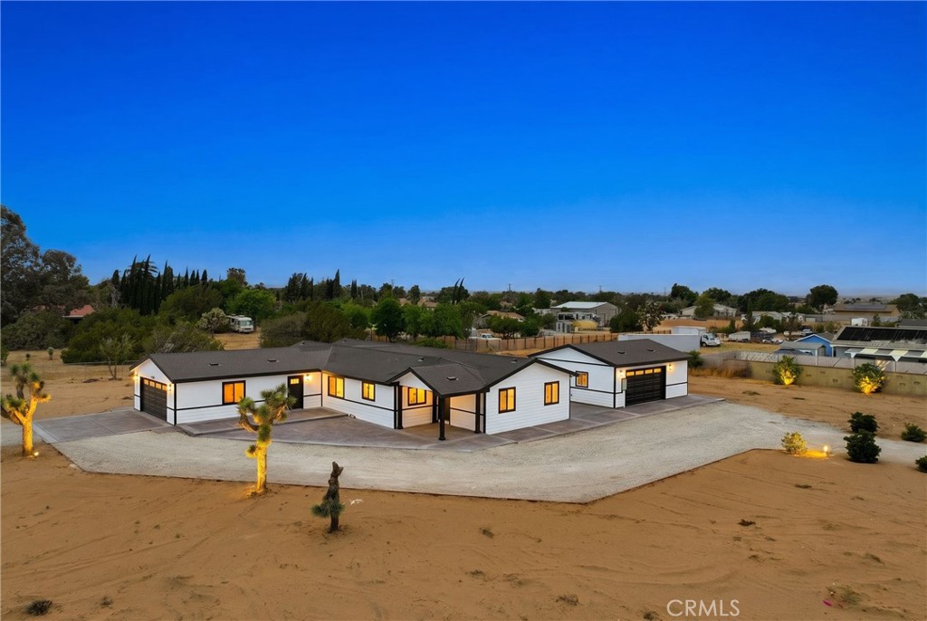 4009 W Avenue K-8