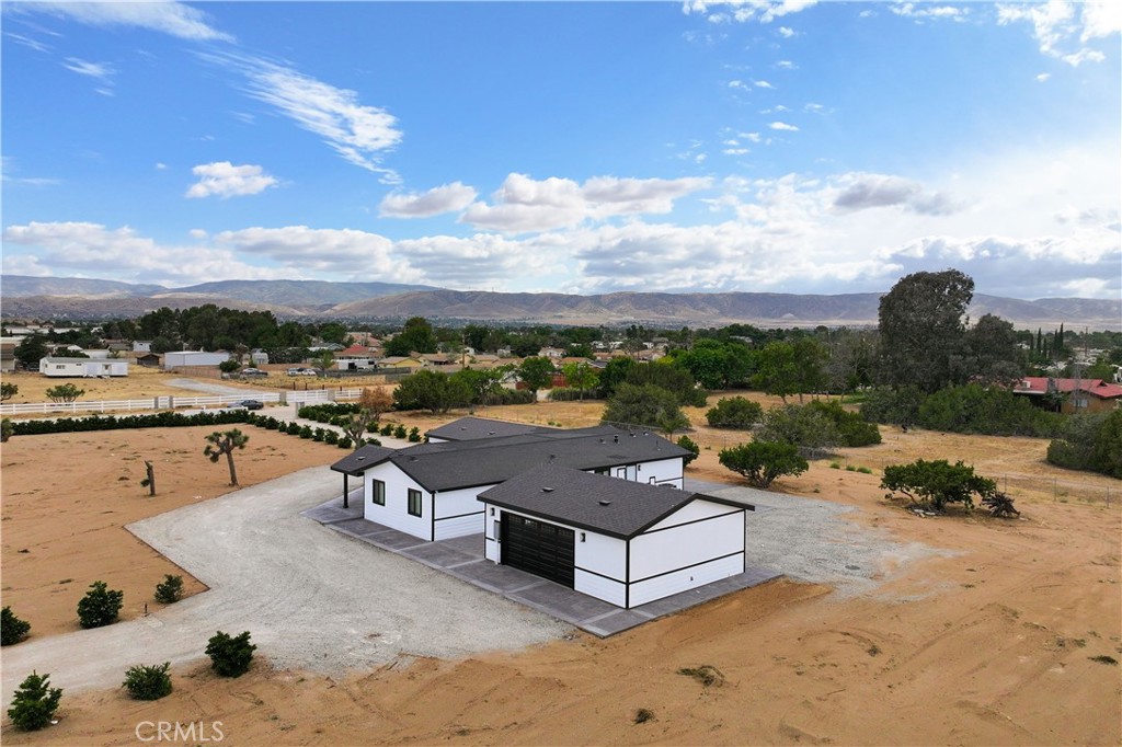 4009 W Avenue K-8