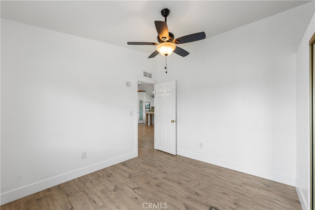 4009 W Avenue K-8