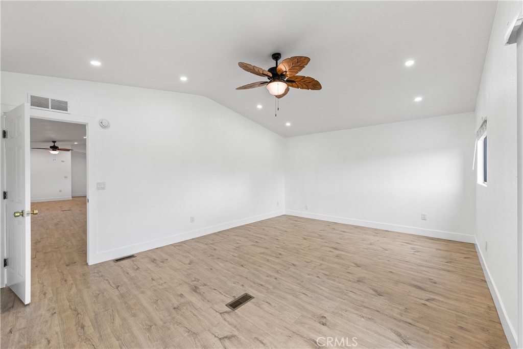 4009 W Avenue K-8