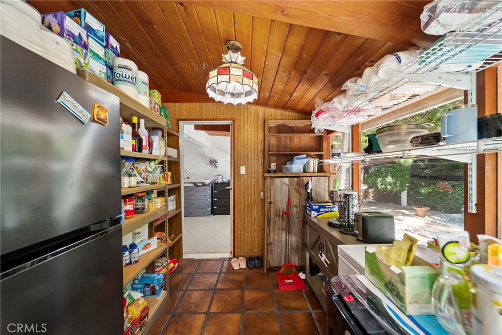 2900 Mandeville Canyon