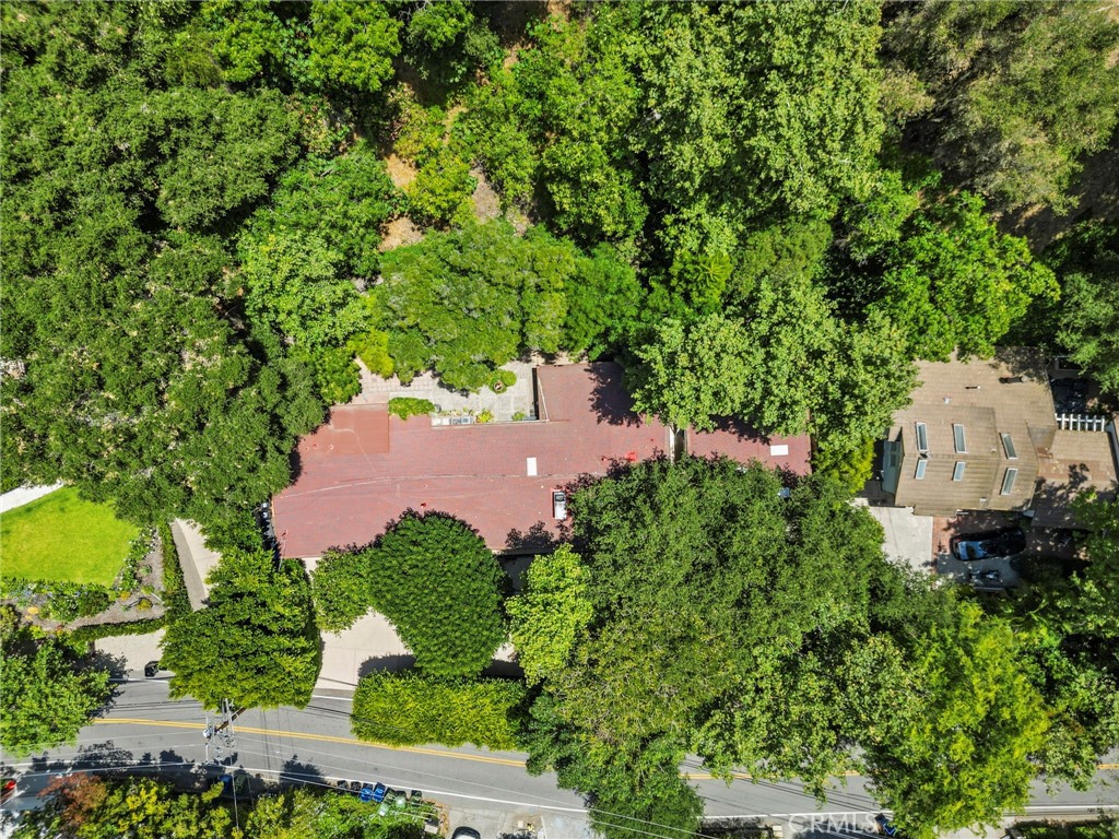 2900 Mandeville Canyon