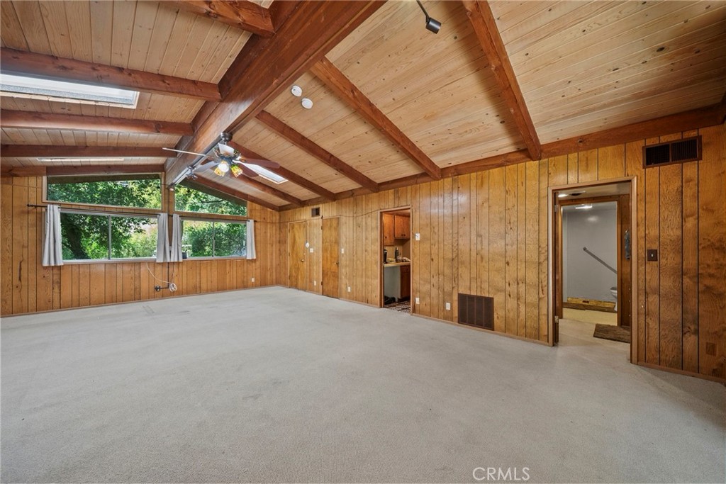 2900 Mandeville Canyon