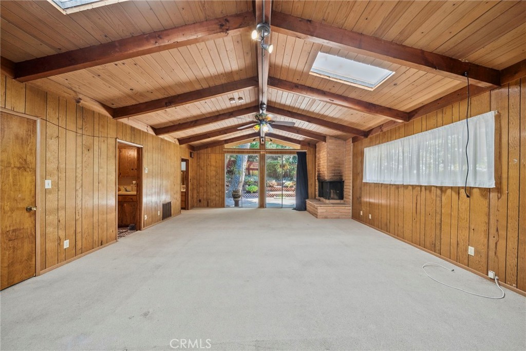 2900 Mandeville Canyon