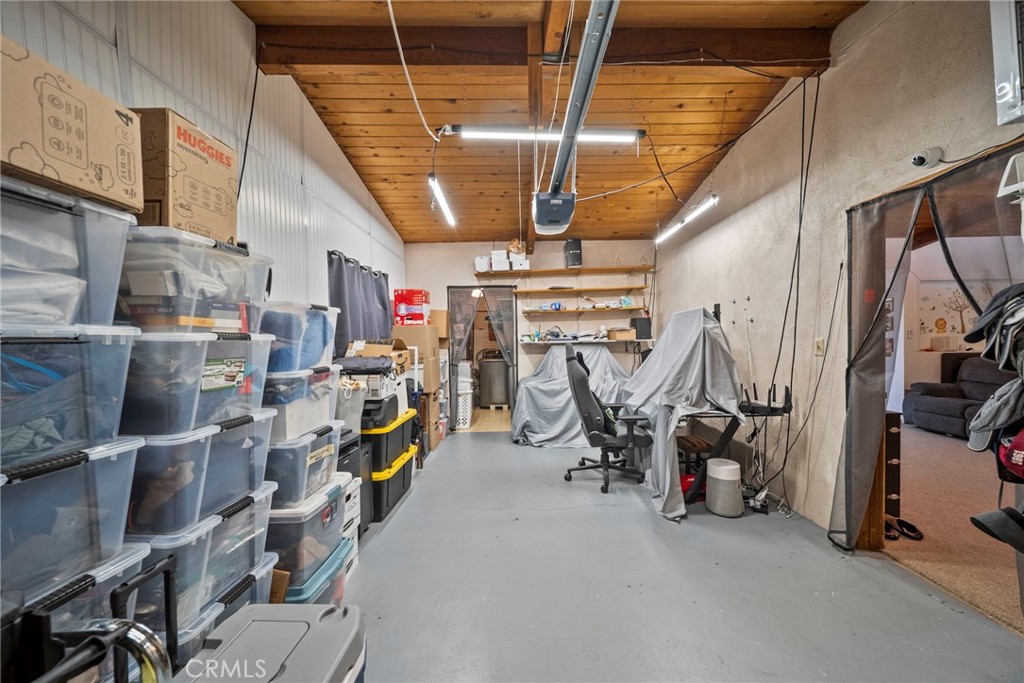 2900 Mandeville Canyon