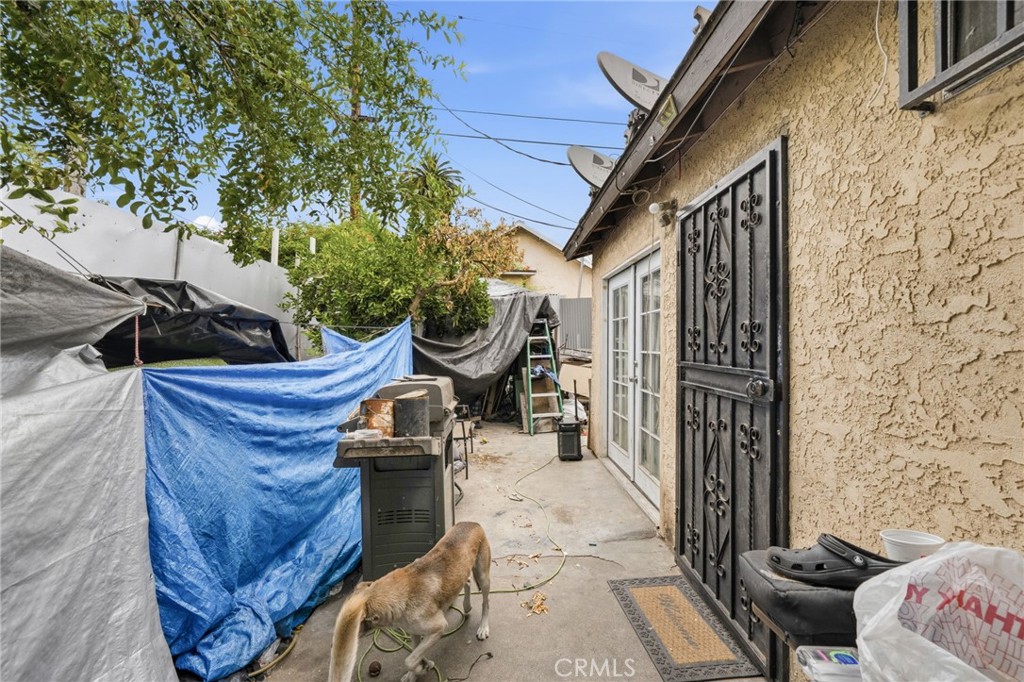1139 E 42nd