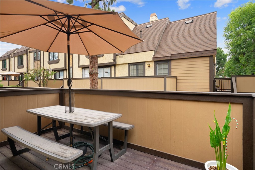 11300 Foothill Boulevard 7
