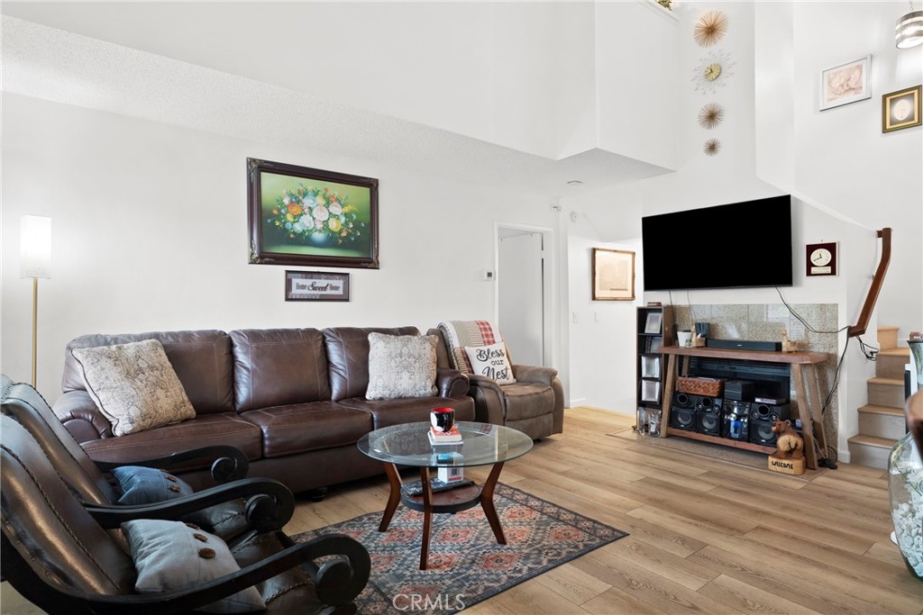 11300 Foothill Boulevard 7