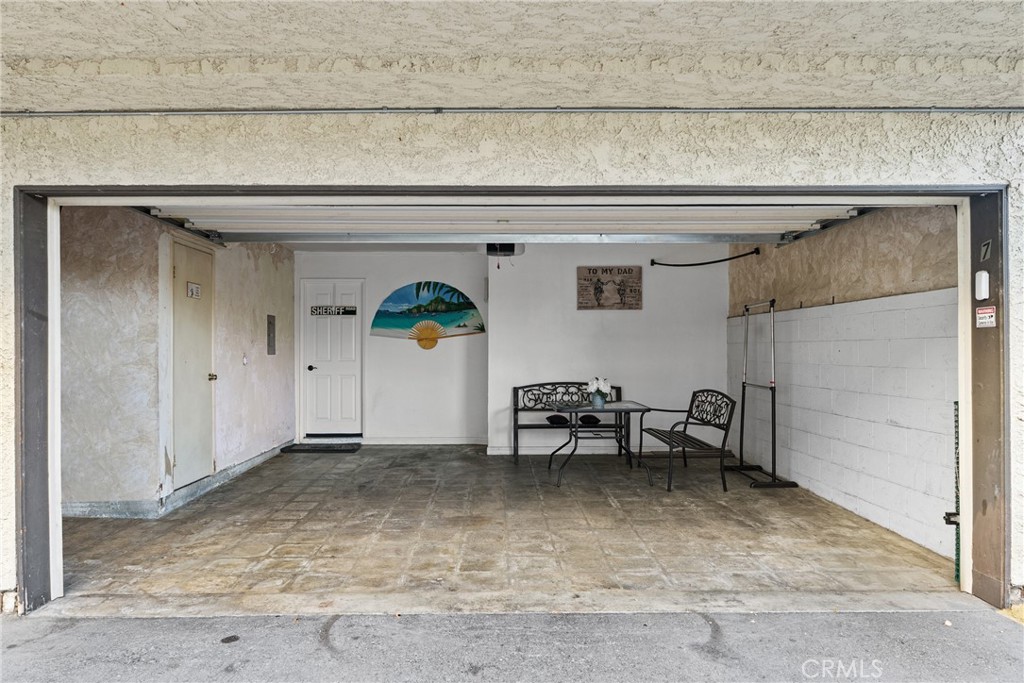 11300 Foothill Boulevard 7