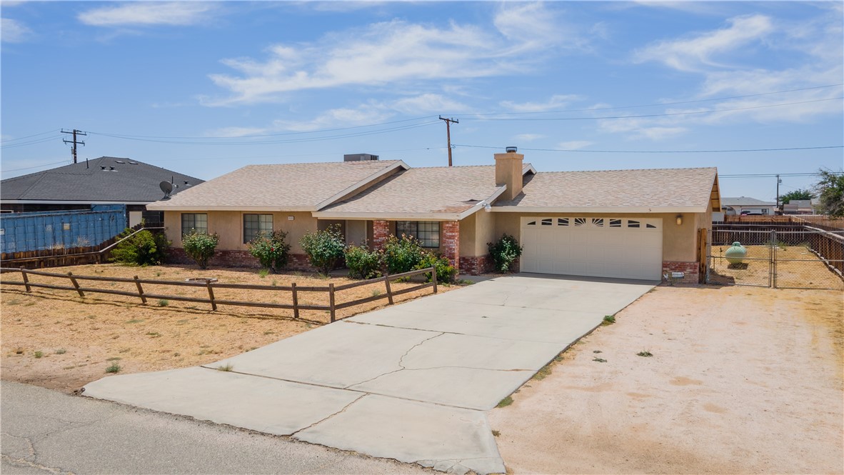 10348 Peach Ave