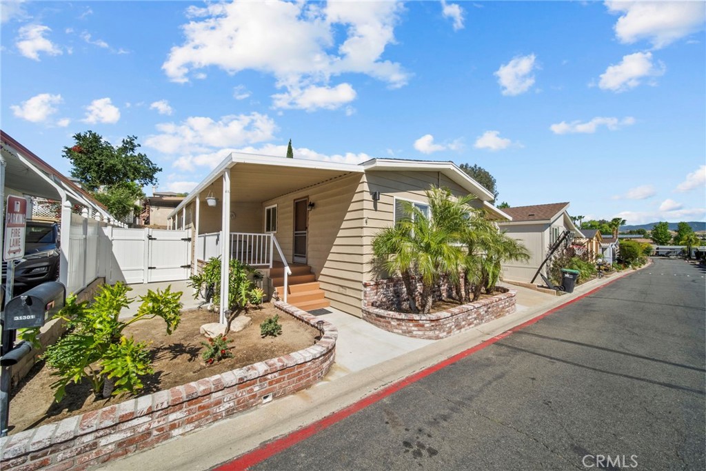 31301 Lakehills Road 80