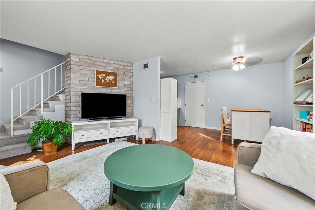 14435 Plummer 23