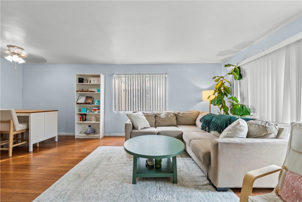 14435 Plummer 23