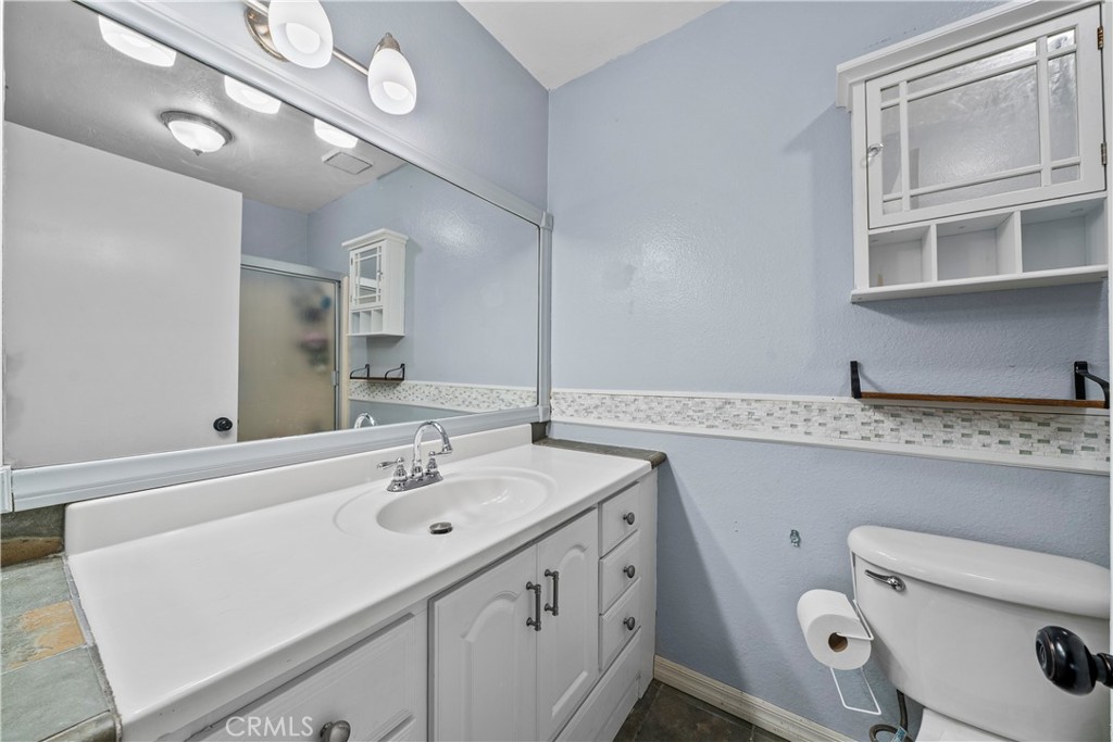 14435 Plummer 23