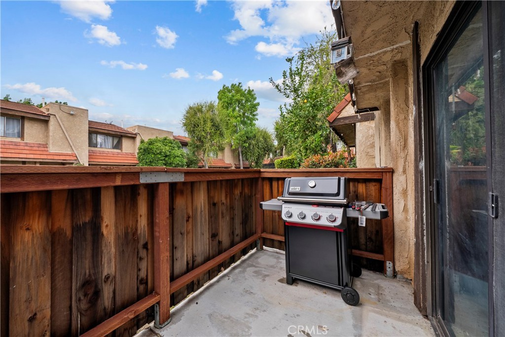 14435 Plummer 23