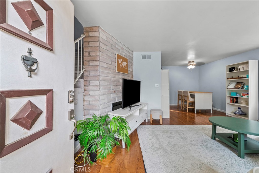 14435 Plummer 23