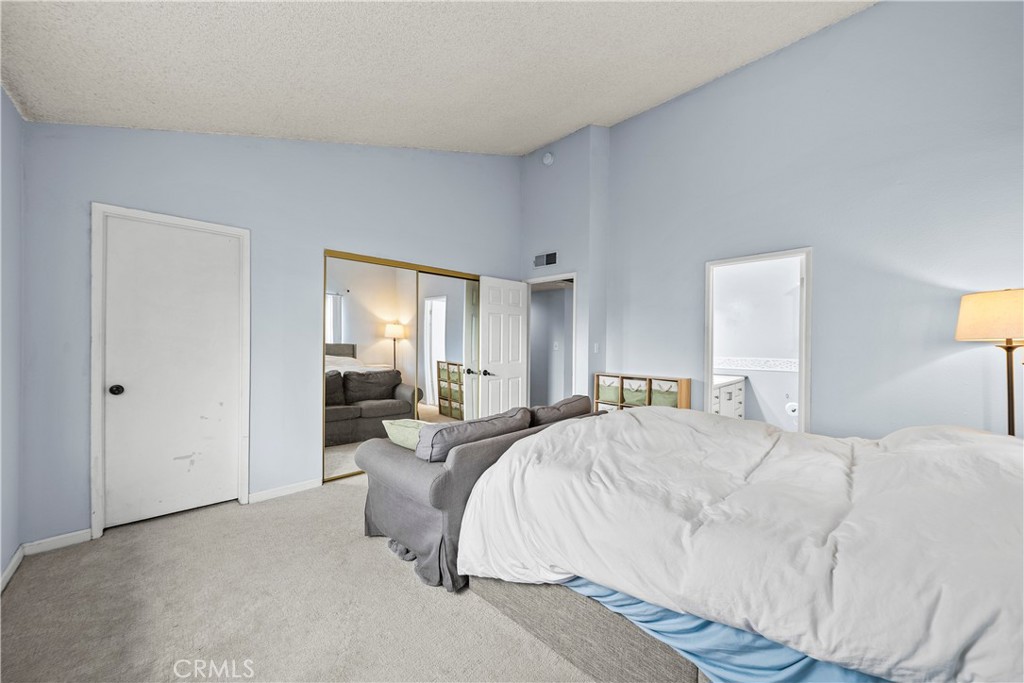 14435 Plummer 23