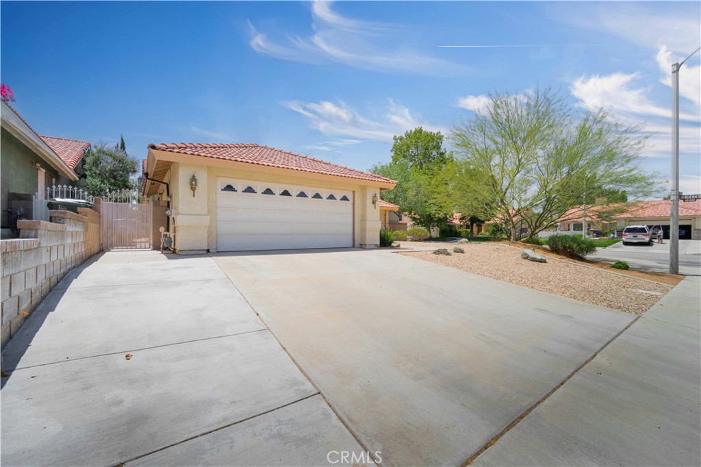 3640 Calle Estrada