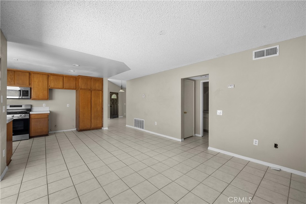 2224 Oak Haven