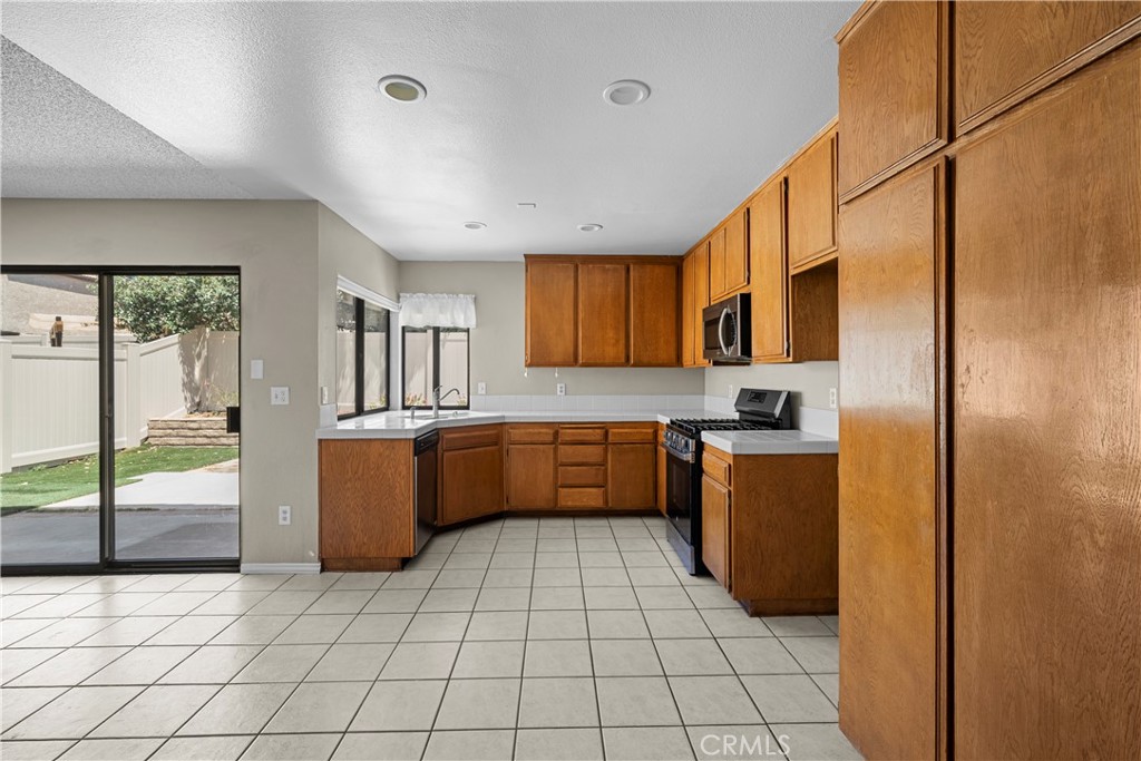 2224 Oak Haven
